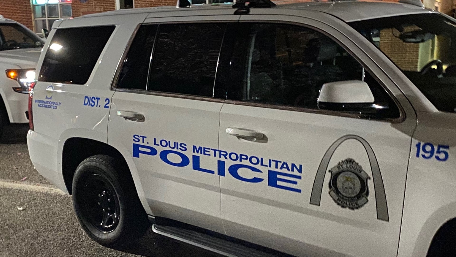 Man With Fatal Gunshot Wounds Dropped Off at St. Louis Hospital, Police Investigating