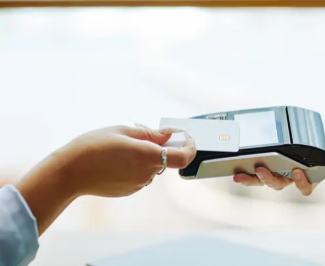 How Visa Transformed America Into a Cashless Economy